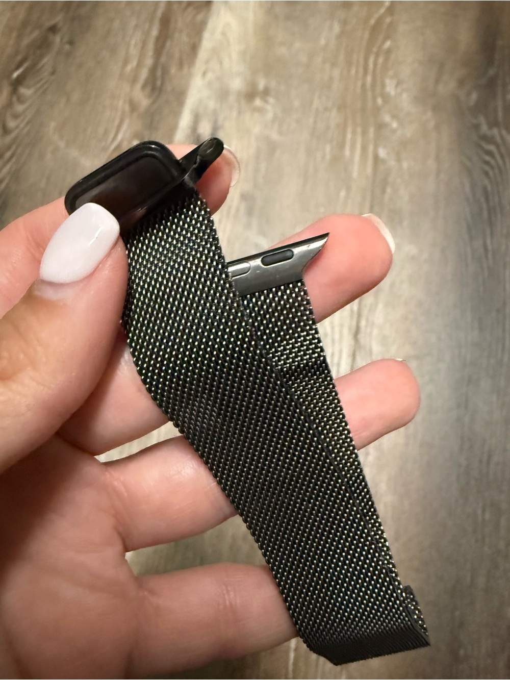 Apple Milanese Loop Band in Graphite - Picture 3 of 5